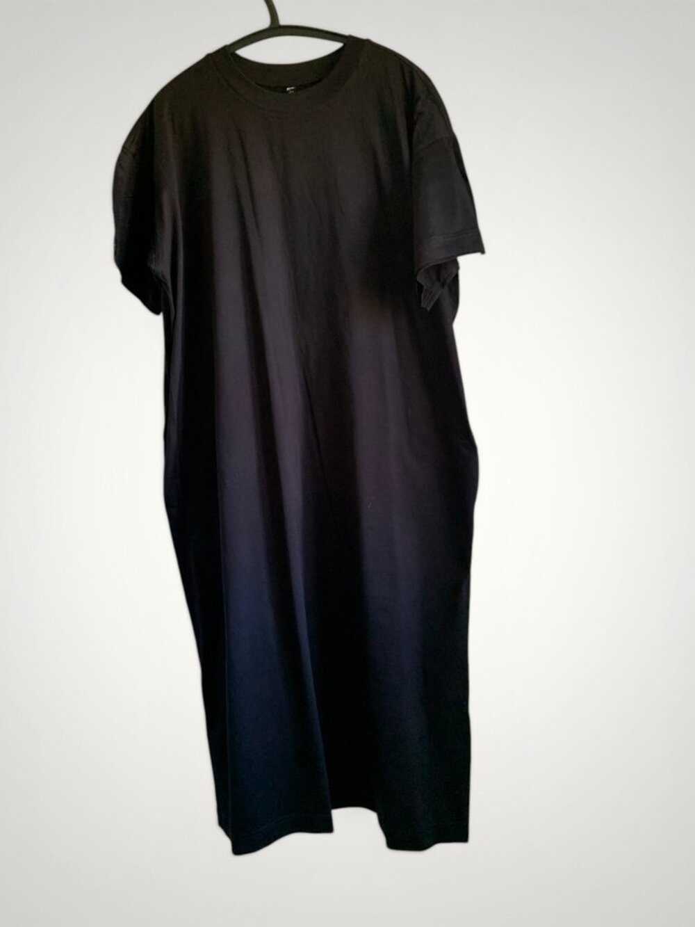 Uniqlo black mercerized cotton short sleeve t-shirt dress, Size L